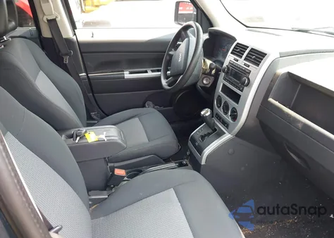 2008 Jeep Patriot Sport z USA, uszkodzony, nr VIN 1J8FF28W48D588723